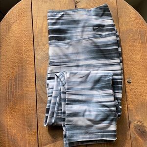 Nike leggings